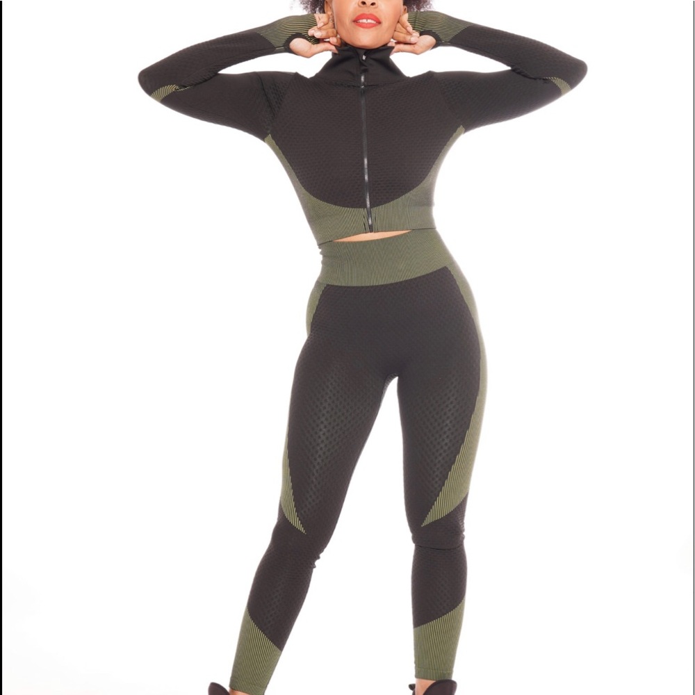 The Green/Black Athleisure Set